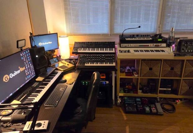 Estudio de grabación en Barcelona GuitarRec - control room